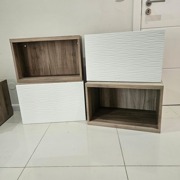 Módulos ikea parede
