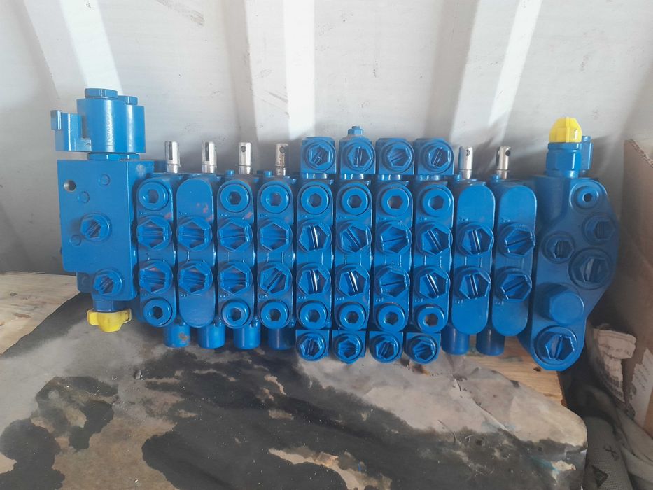 JCB 19-C1 minikoparka rozdzielacz hydrauliczny sekcja części