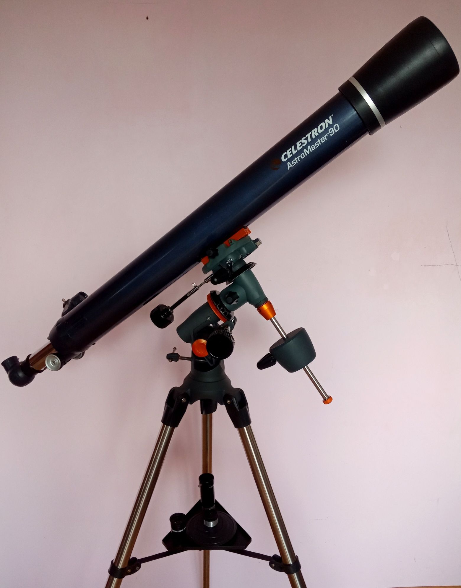 Телескоп рефрактор Celestron AstroMaster 90 Sky watcher