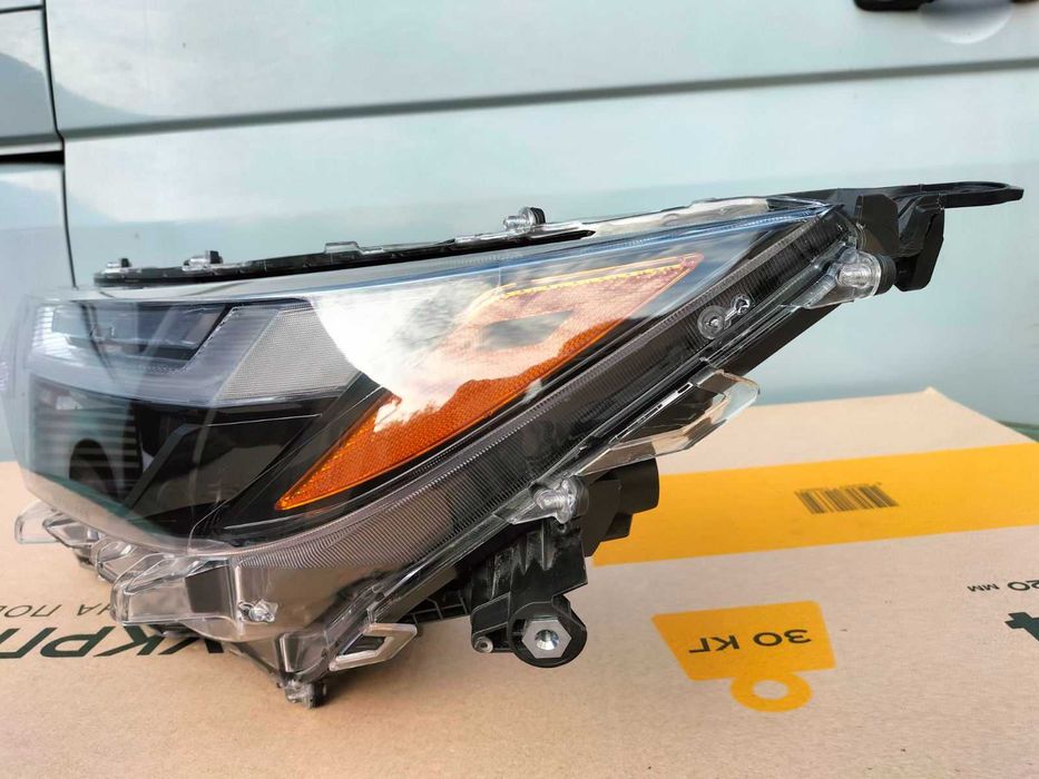 фара Toyota RAV4 USA 811500R360 8115042D90 2022 2023 2024 full led США