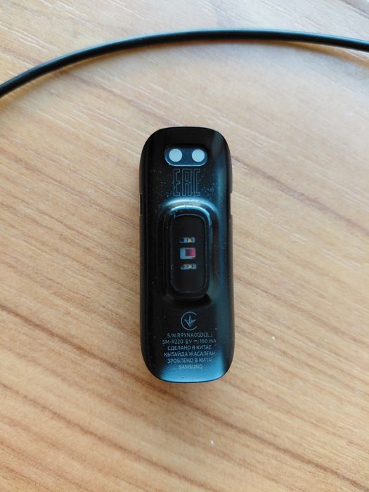 Фітнес-браслет Samsung Galaxy Fit2 SM-R220