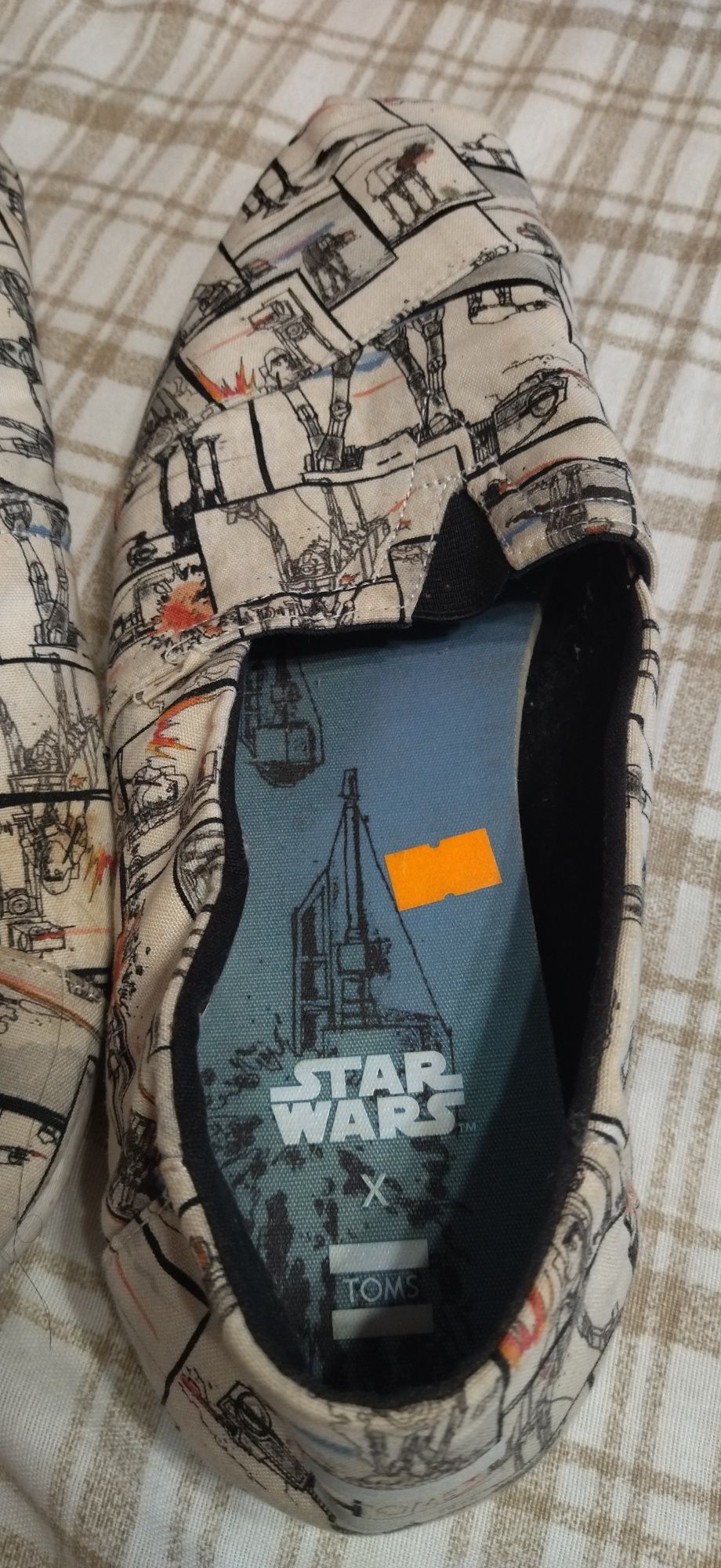 Продаю літні мокасинчики Star Warse Toms у чудовому стані.