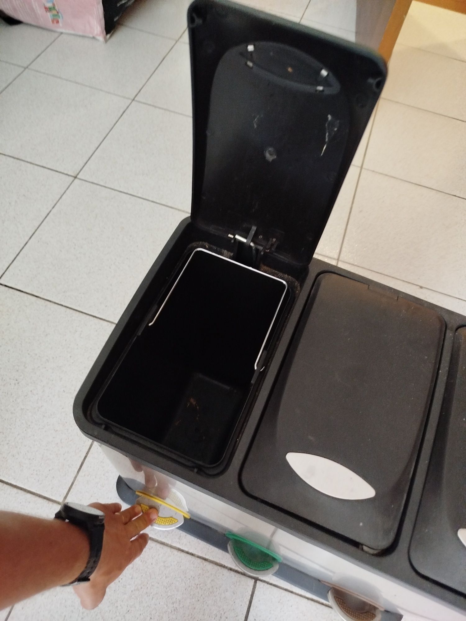 Caixote de reciclagem  45 x 25 x 40