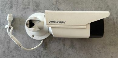 Kamera Hikvision IP 6mp monitoring