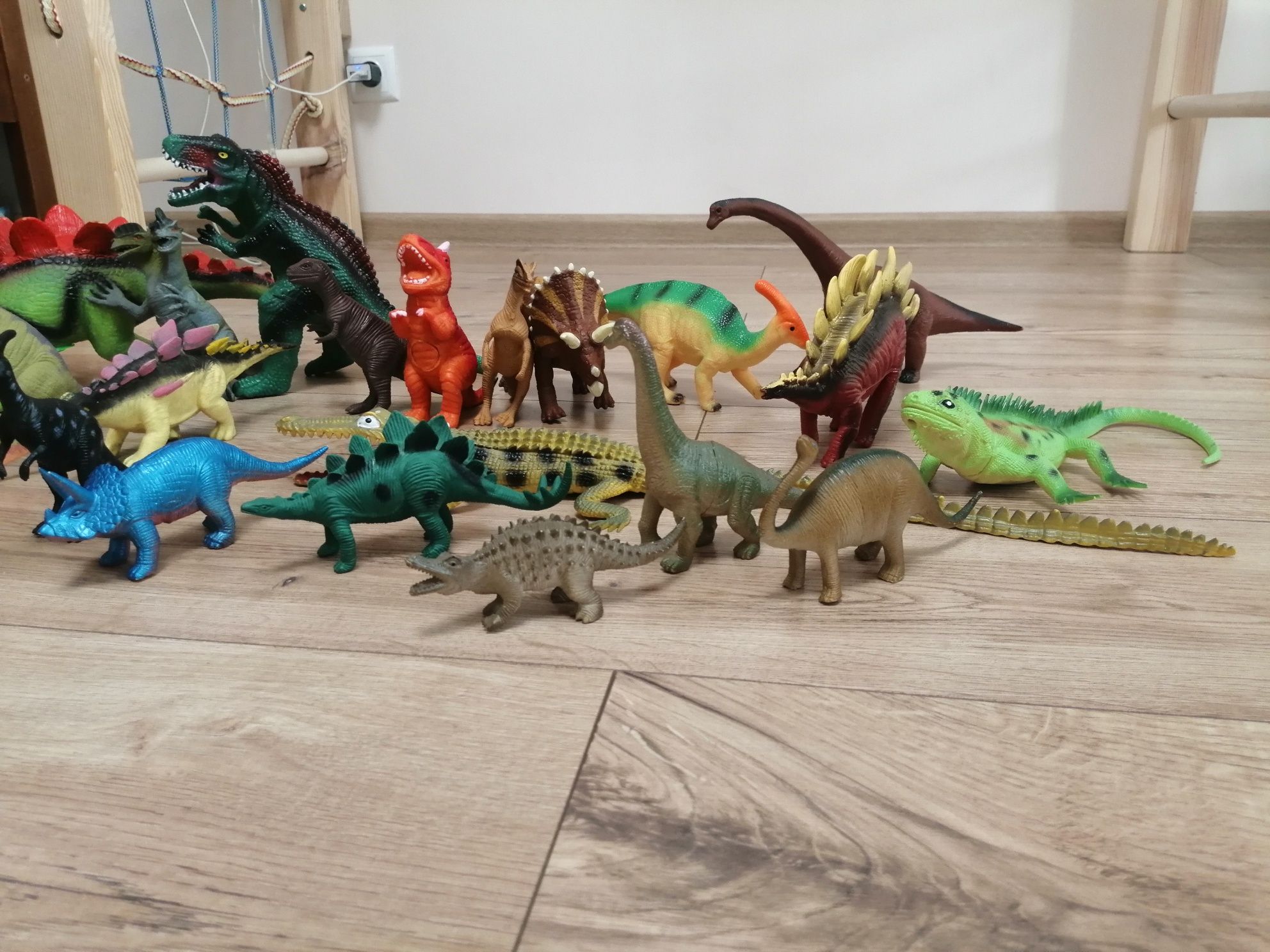 Колекція динозаврів акул, 25 шт (пластик та резина)