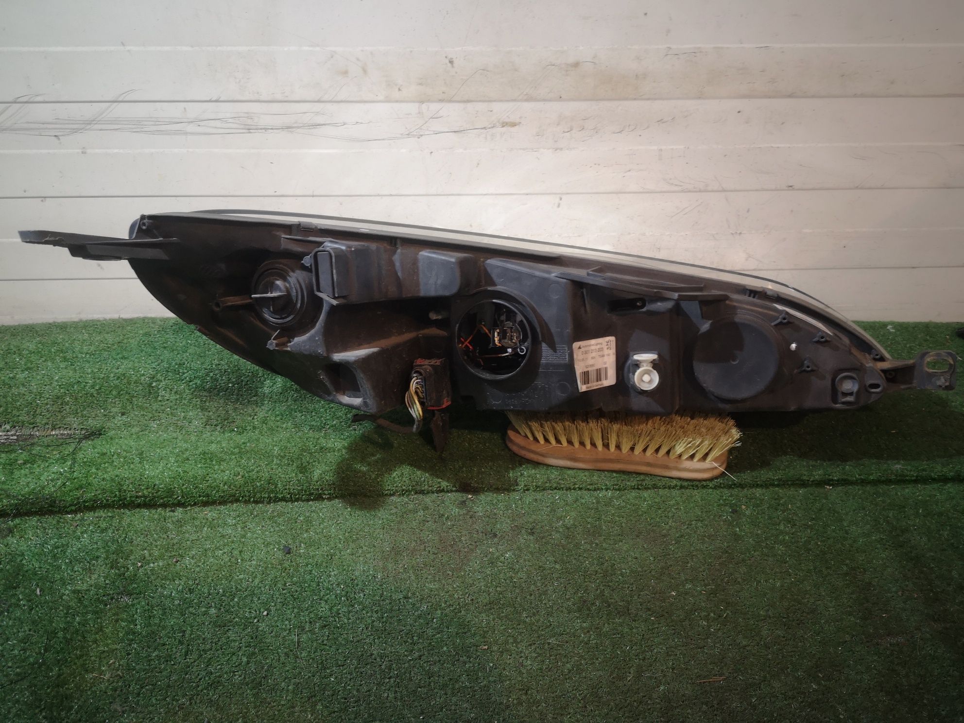 Peugeot 407 lampa przednia lewa