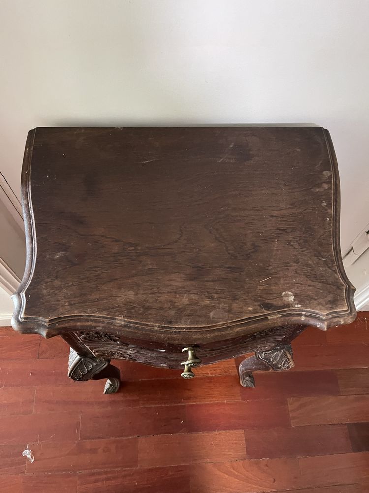 Mesa de Cabeçeira