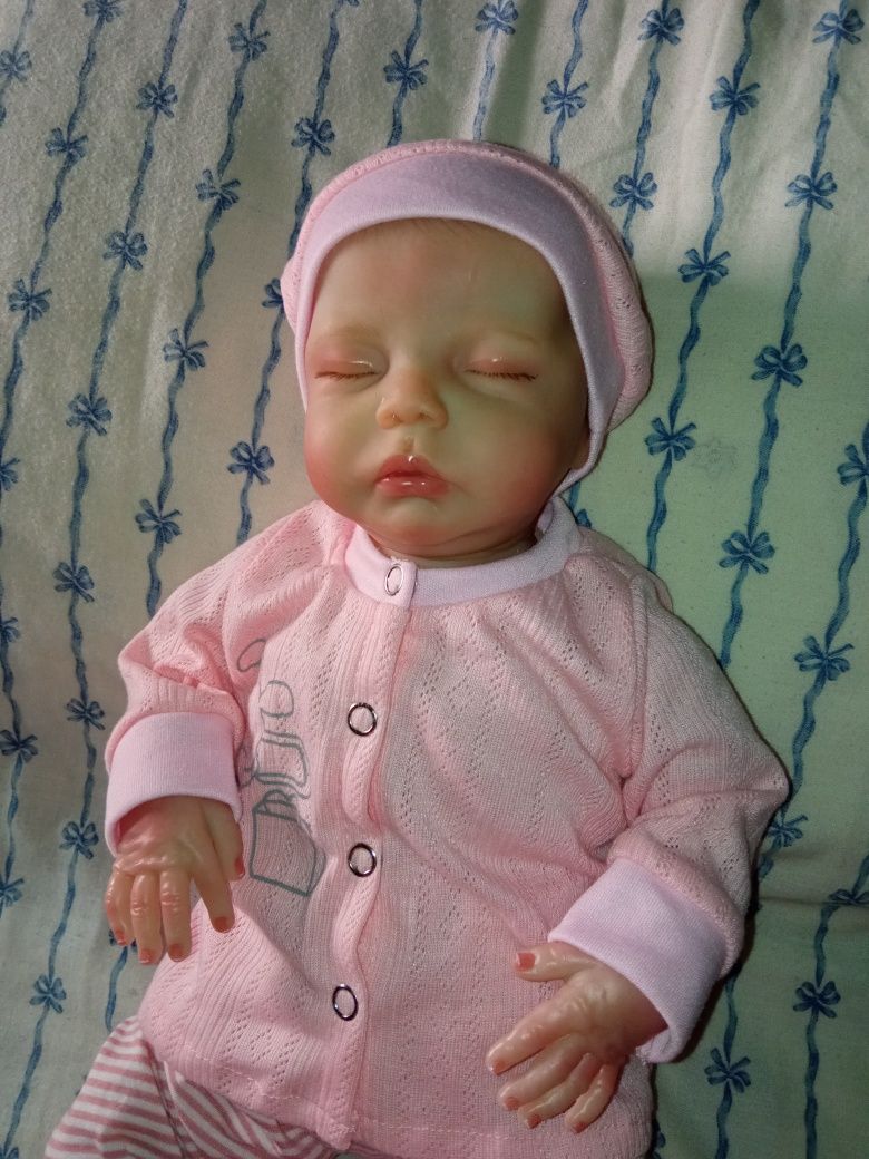 Bebê Reborn Encantando Corações E.  Muito Mais .São três  bebés PROMOÇ