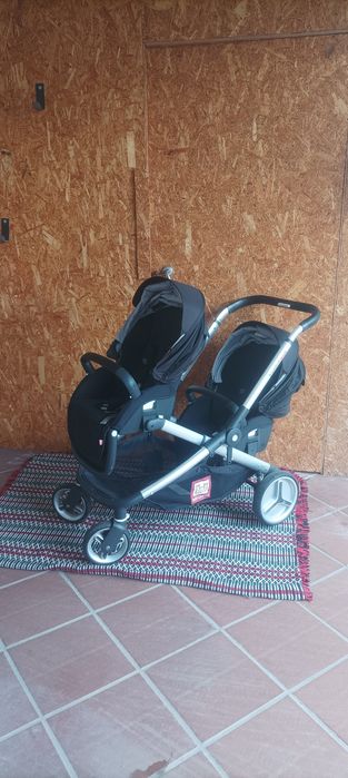 Carrinho gêmeos ou duplo