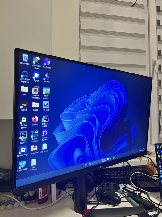 Монітор LG 27GN750 240 гц в ідеальному стані, без битих пікселів