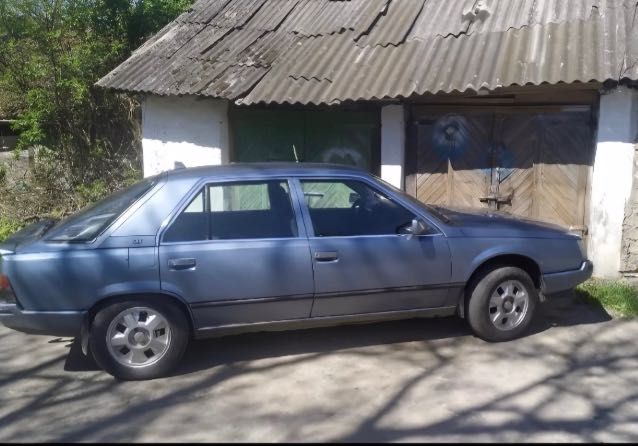 продам  Renault 25