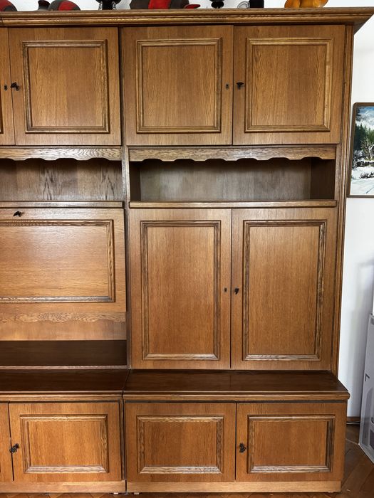 Meblościanka do salonu szafa drewniana