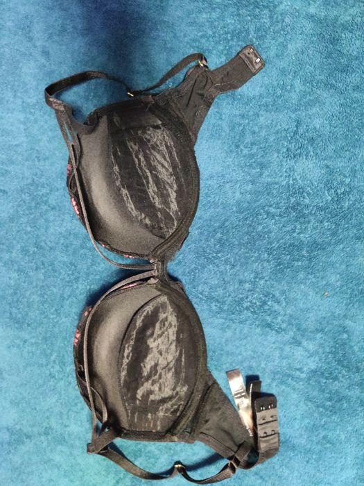 Бюстгалтер з декоративними ремінцями Ann Summers. 32D