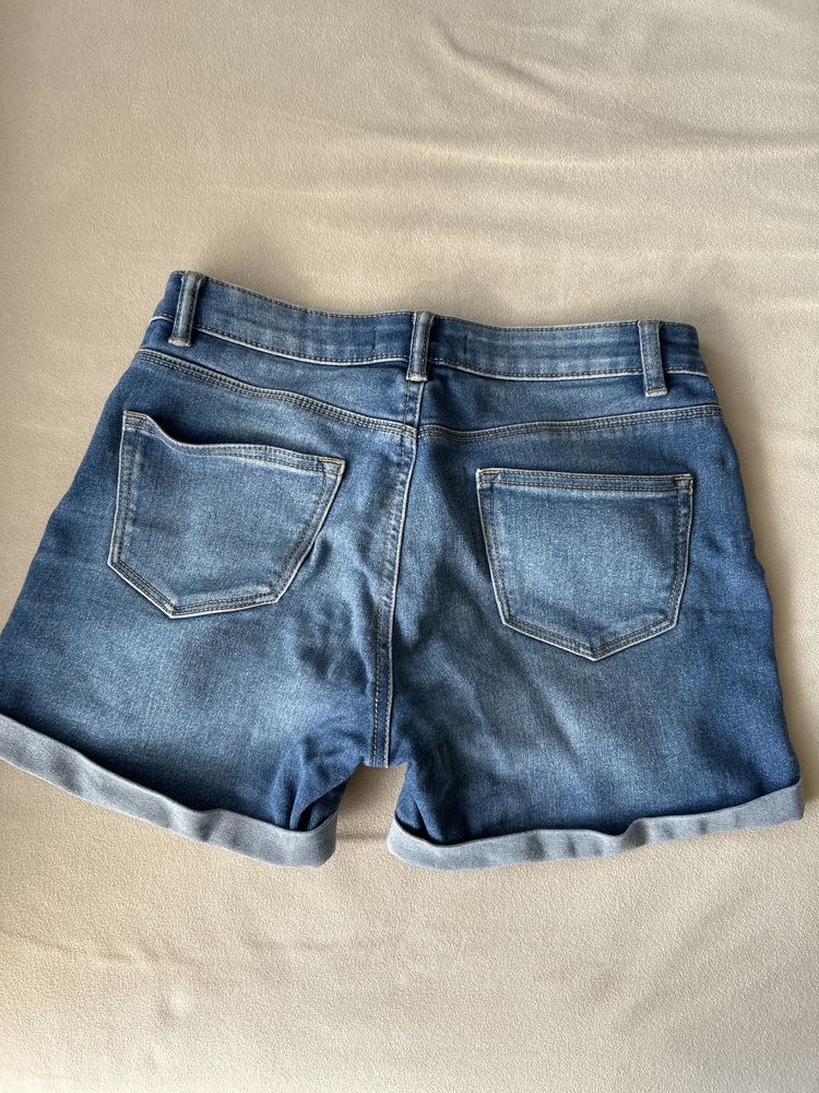 Krótkie damskie jeansowe szorty