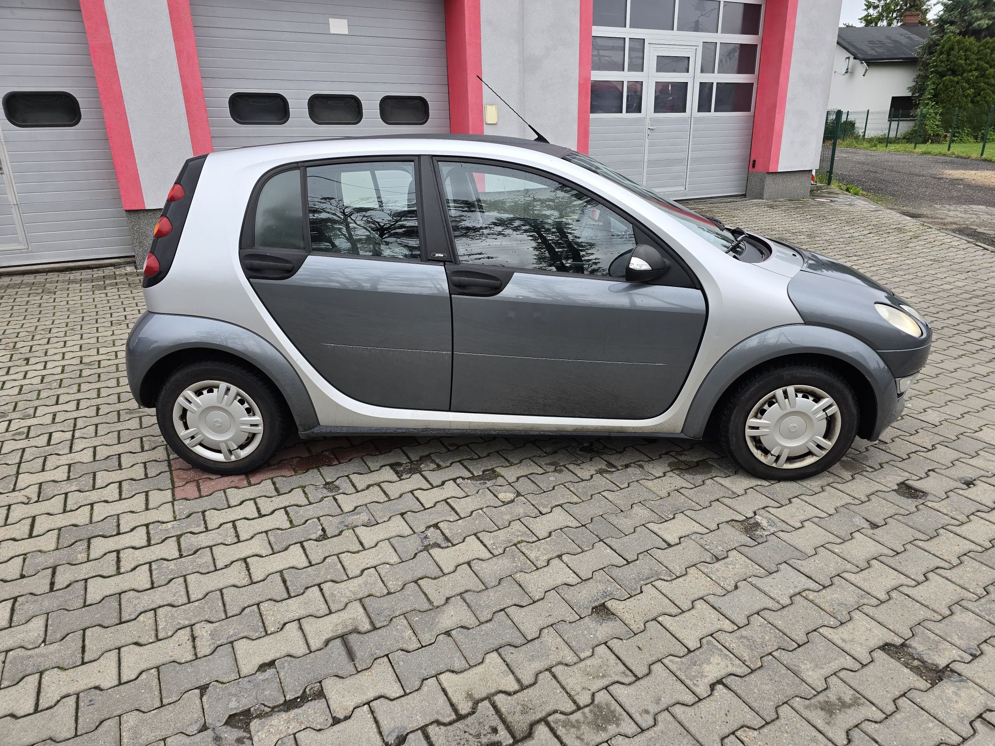 Ekonomiczny Smart ForFour 1,1 2004 I właściciel