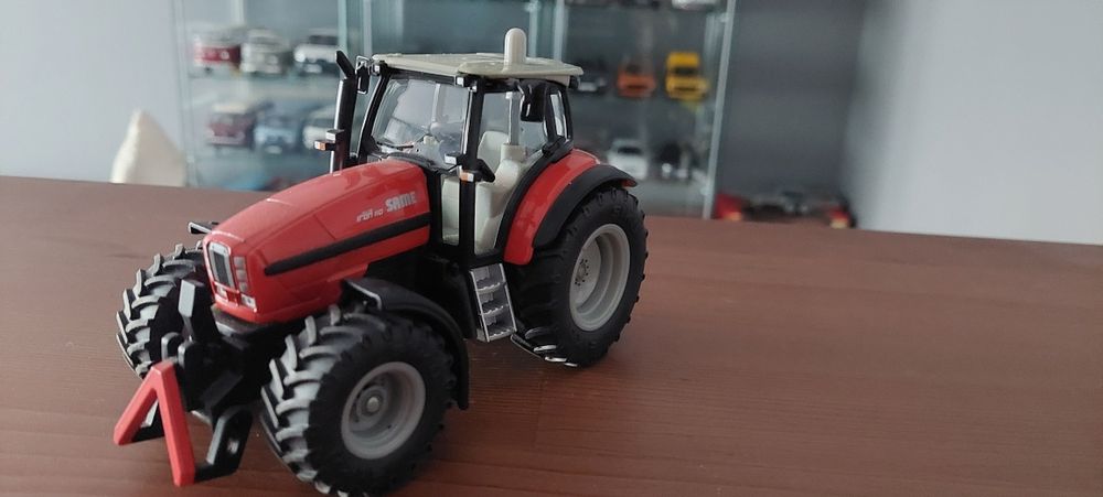 Model 1:32 Traktor Same Iron 110 SIKU