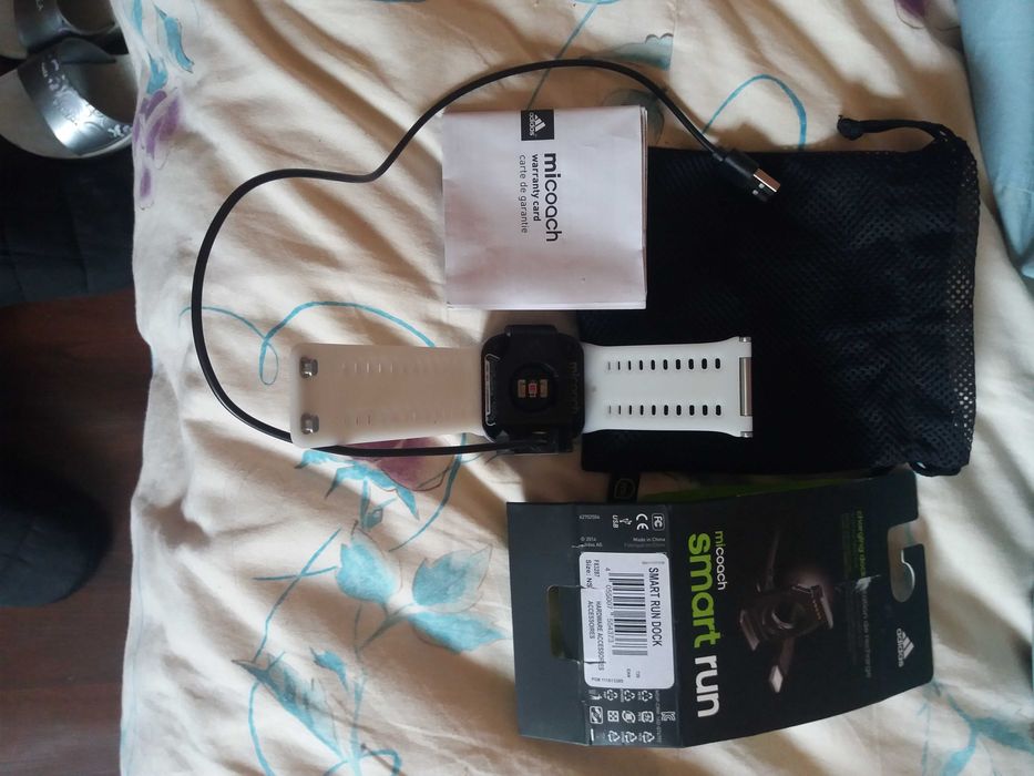 Фітнес-годинник Adidas Micoach Smart Run. В комплекте.