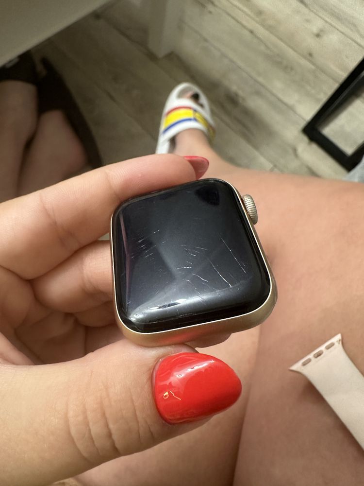Apple watch 6 - 40mm