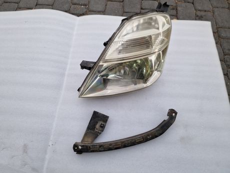 Honda Stream mocowanie ślizg hokej lampy zderzaka lewa lewy