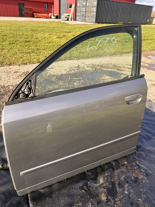 Drzwi Audi A4 B6 lewy przód/lewy tył/kombi/kod LY7Q