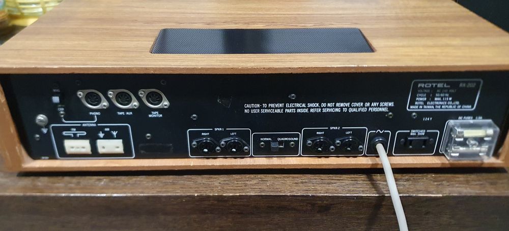 Rotel RX-202 amplituner Vintage