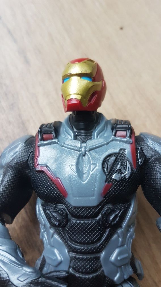 Figurka Marvel Avengers 2018 Iron Man 15cm