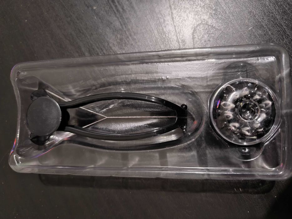 Utensílio de depilação a linha