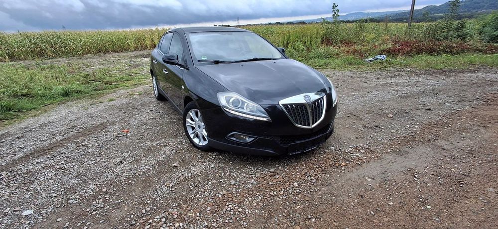 Lancia Delta 1.4 Benz 120Km Klima Led Serwisowany Z Niemiec