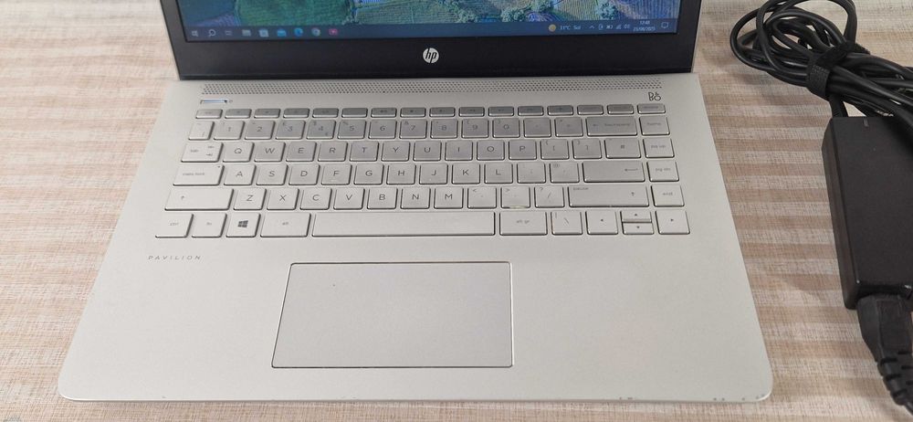 Portátil HP Pavilion SSd 256Gb 14" win 10 Pro