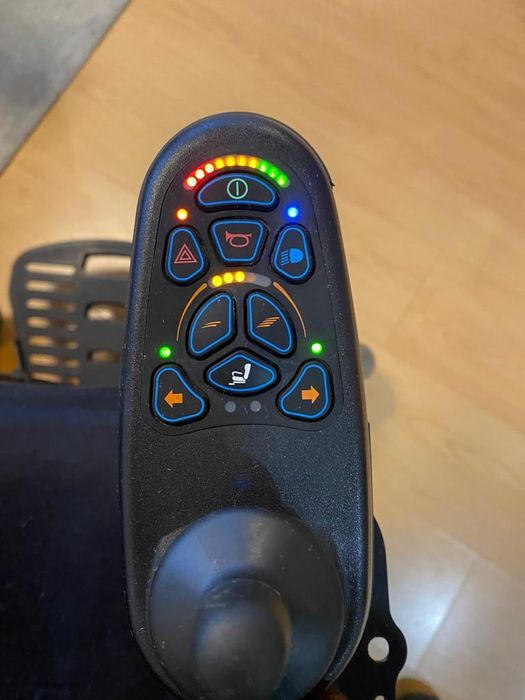 Excelente estado - Cadeira de rodas eléctrica Quickie Salsa M2