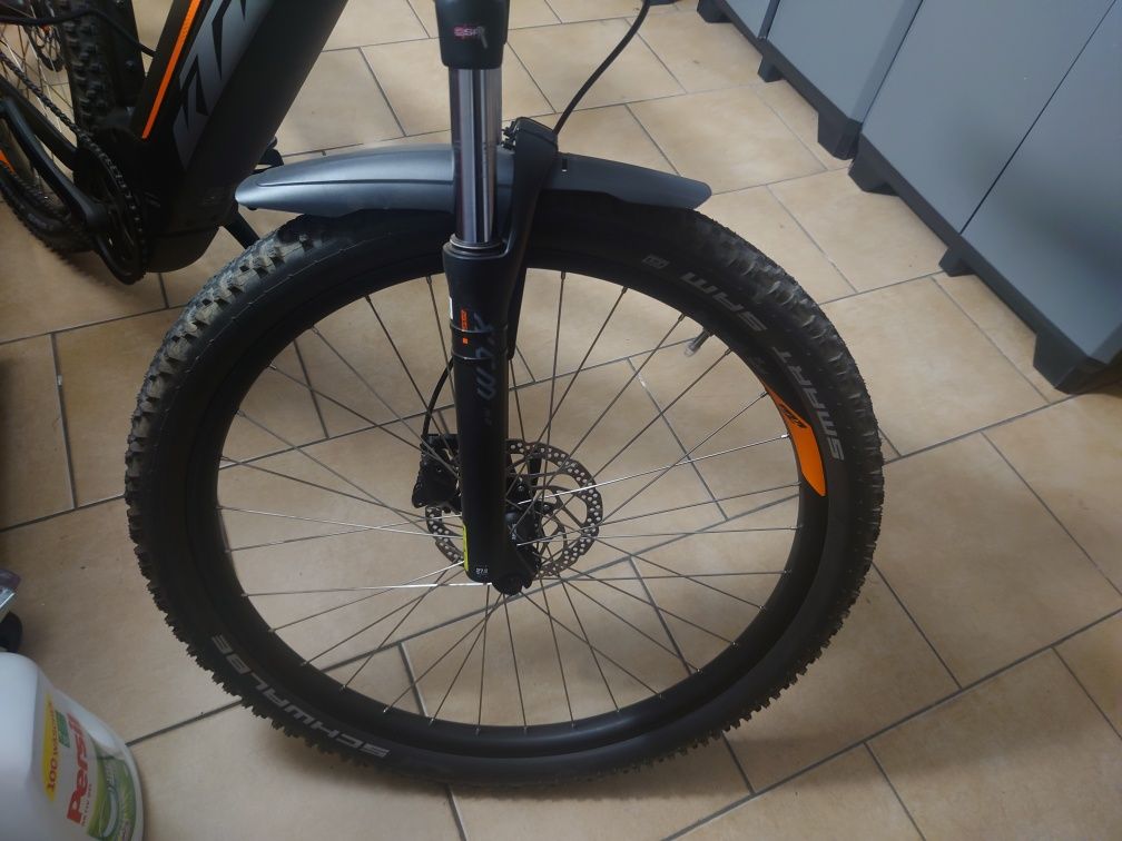 Rower elektryczny  odblokowany KTM macina 271