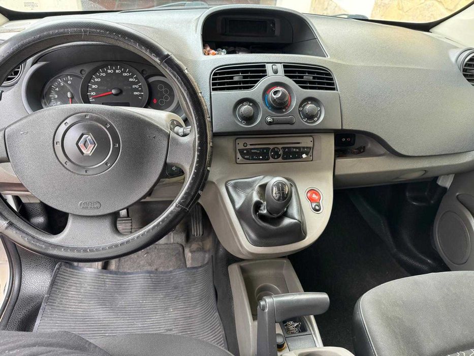 Renault Kangoo - IVA DEDUTÍVEL