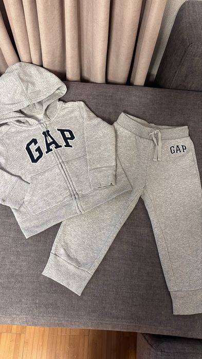 Костюм Gap розмір 2-3 роки