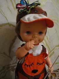 Кукла - лялька винтажная Famosa, 35 см