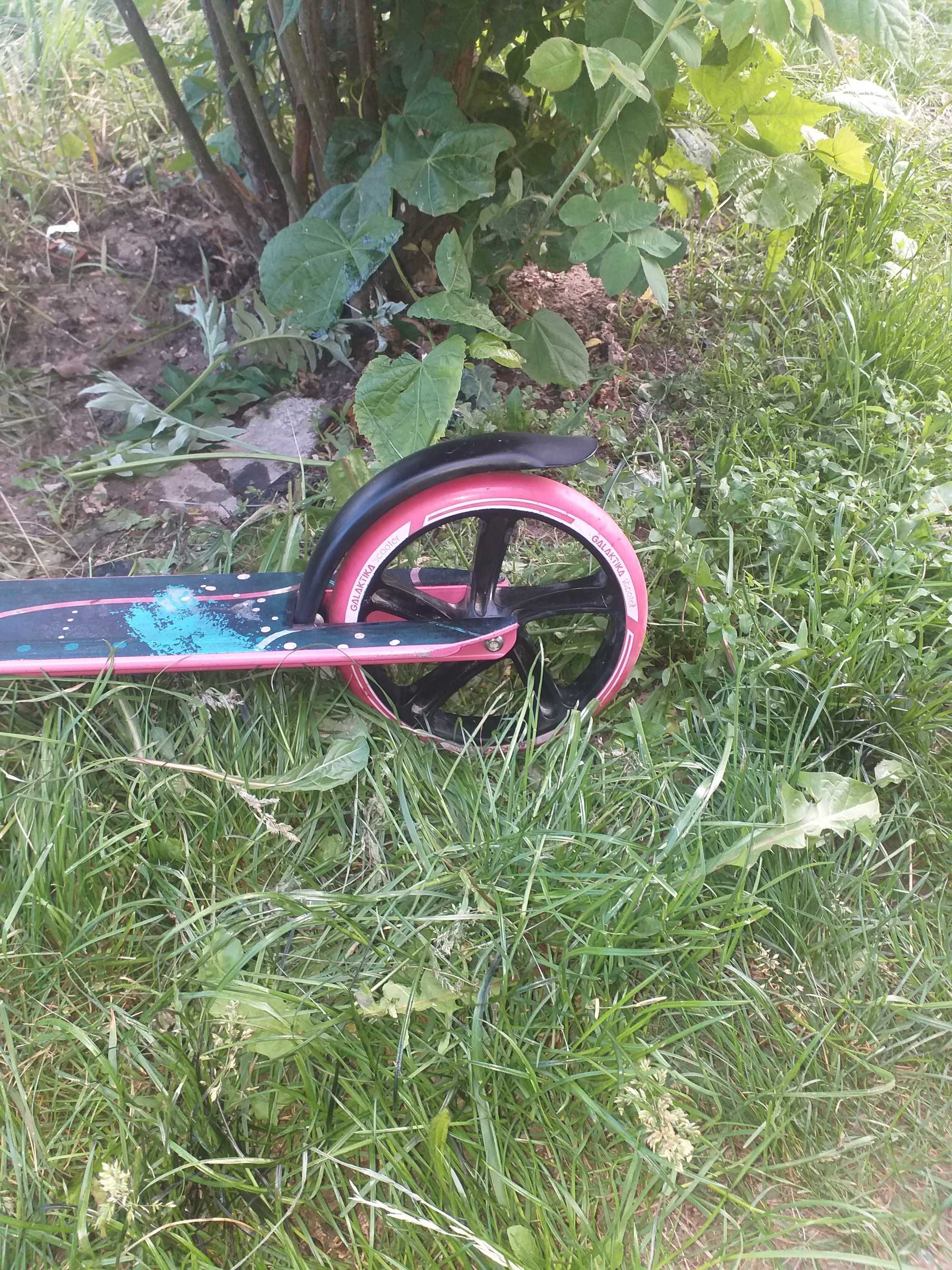 Продам самокат Scooter Galaktika