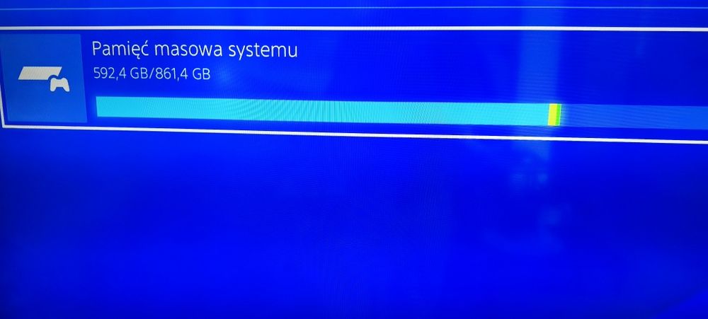 Play Station 4 1T 2 pady 6 gier Biała