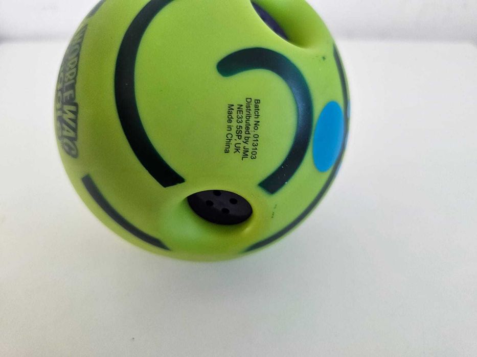 Wobble Wag Giggle Ball interaktywna zabawka dla psa