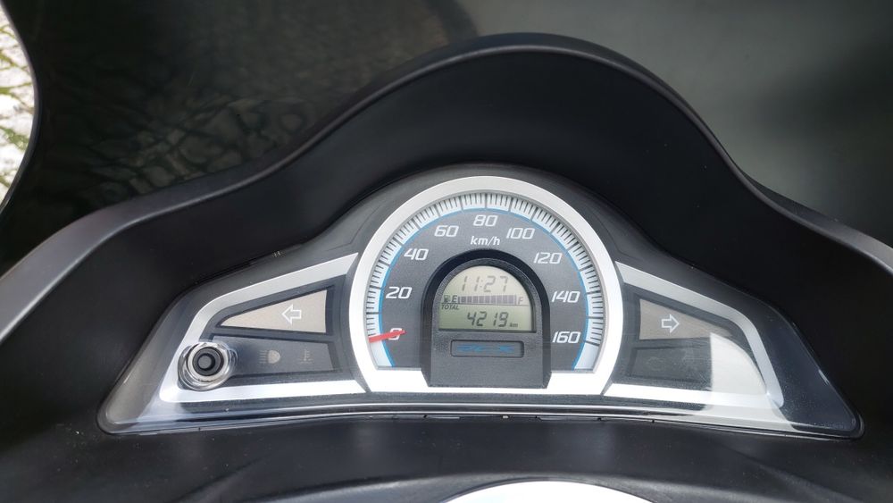 Honda pcx 125 com pouca utilização 4.200 km