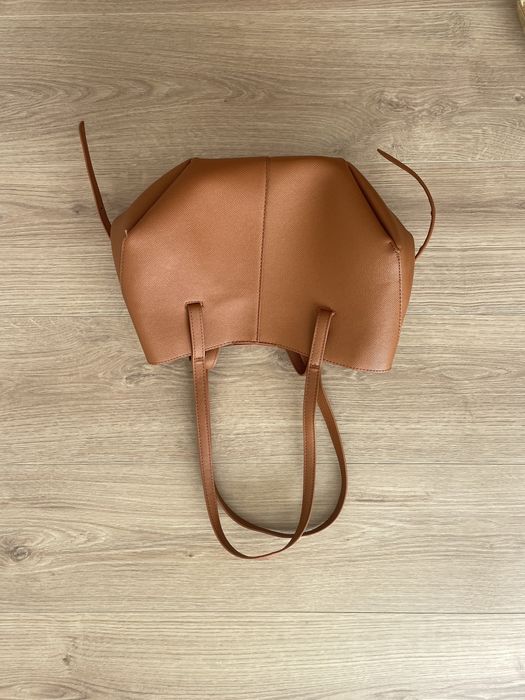 Mala de ombro castanha
