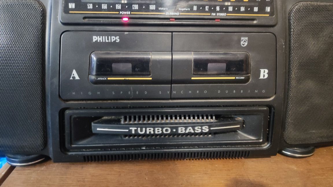Philips Turbo Bass radiomagnetofon