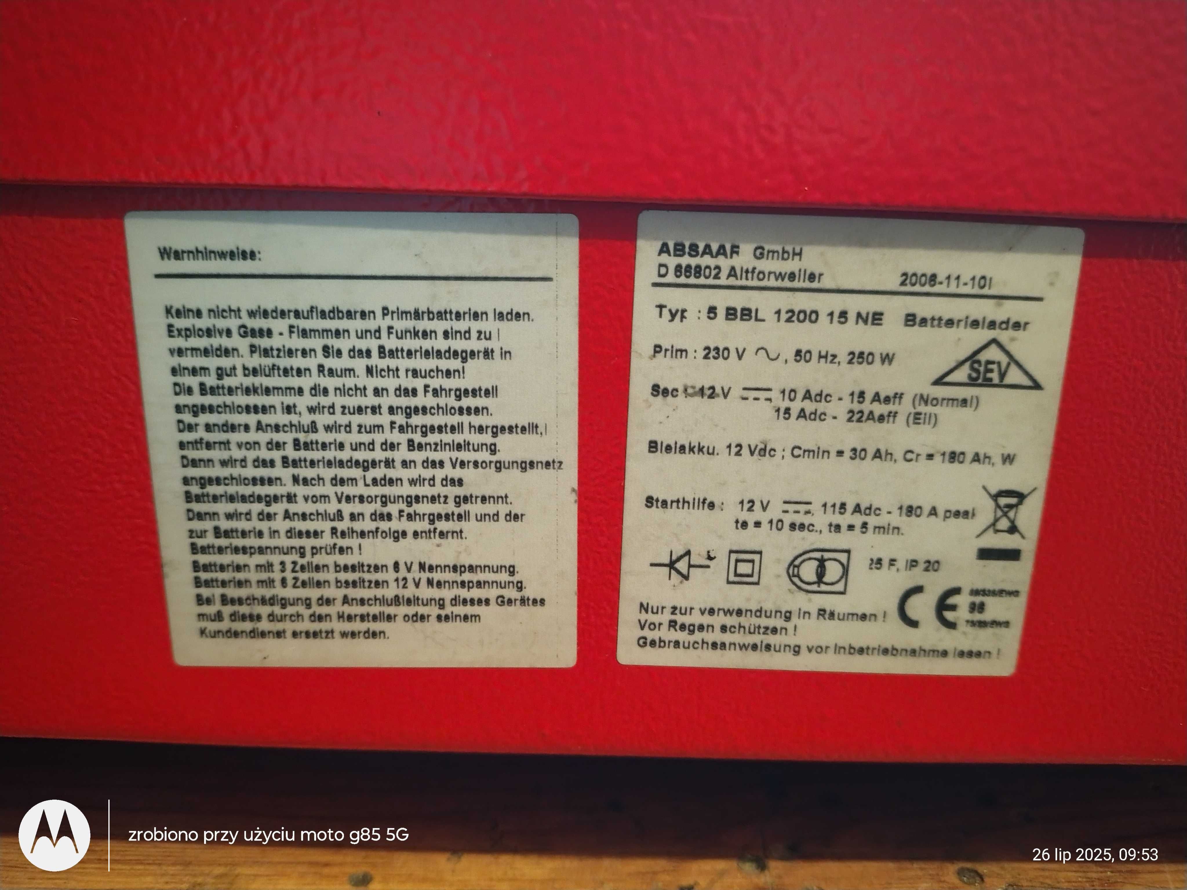 Prostownik ABSAAR 12V/22A ze wspomag. rozruchu: 180 A.Made in Germany