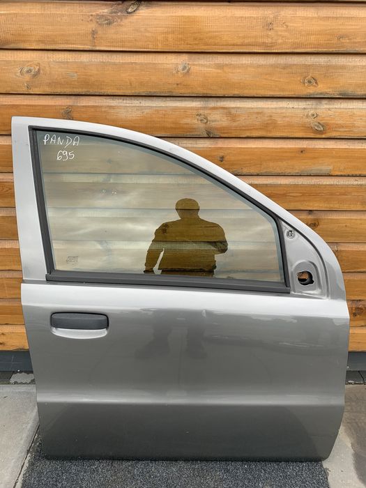 Fiat Panda II 2 drzwi prawe przednie prawy przód 695