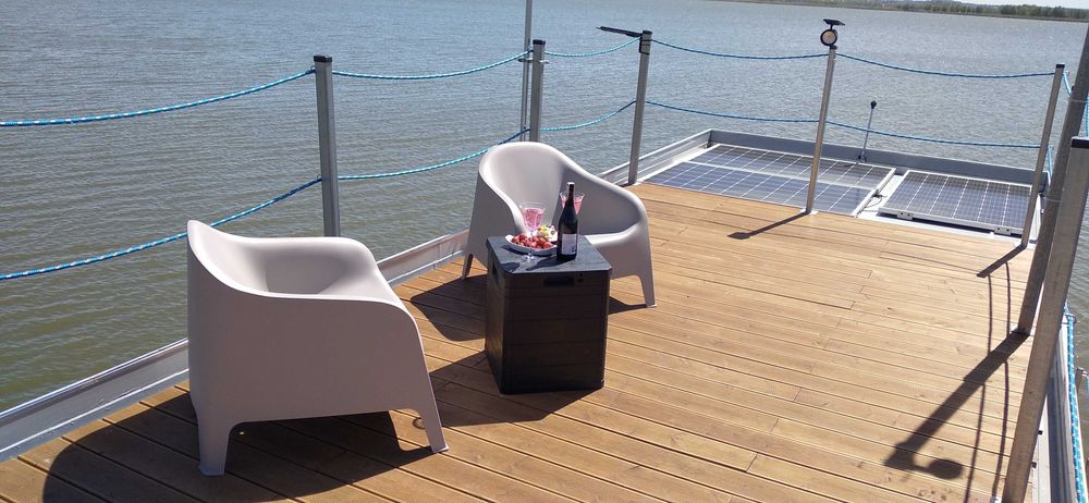 Luksusowy Domek na wodzie Lagobau Elite – 9m Hauseboat (do odl.  VAT)