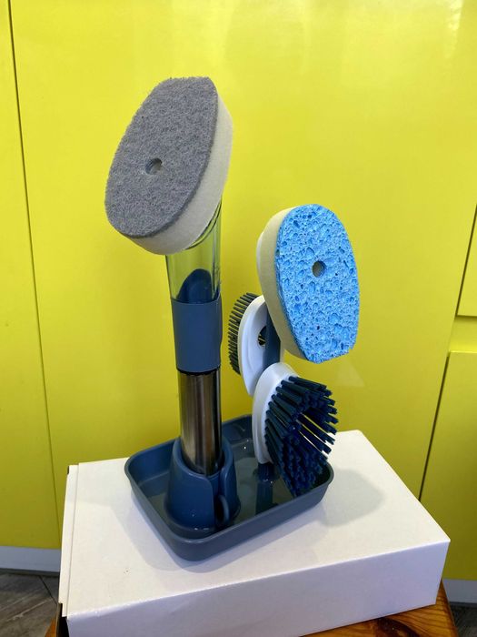 Набор губок щеток 4 в 1 з дозатором моющего для посуды и уборки дома