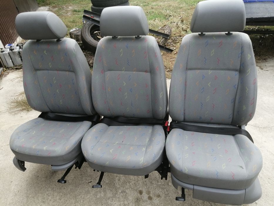 Продам сидушки в гарному стані