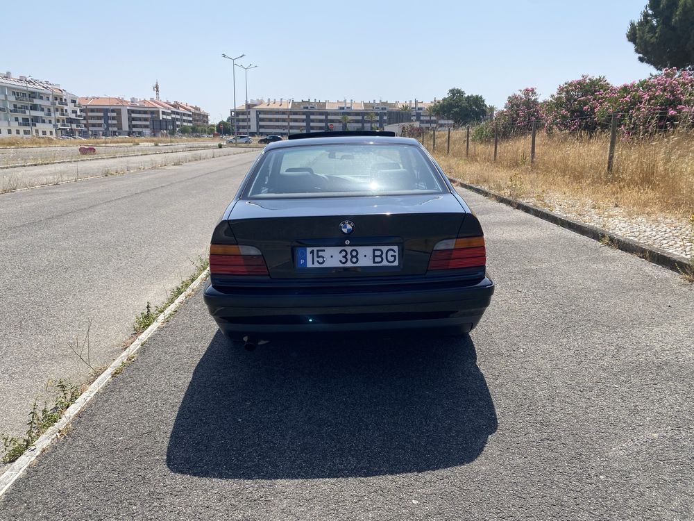 BMW 318is pack m interior