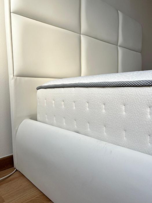 Cama de Casal Sommier 140 x 190 com colchão incluido