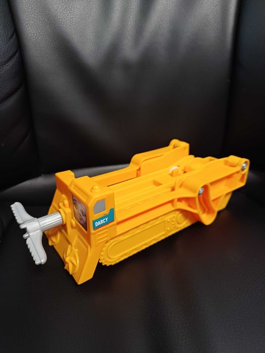 Thomas Darcy Томас, оригінал.