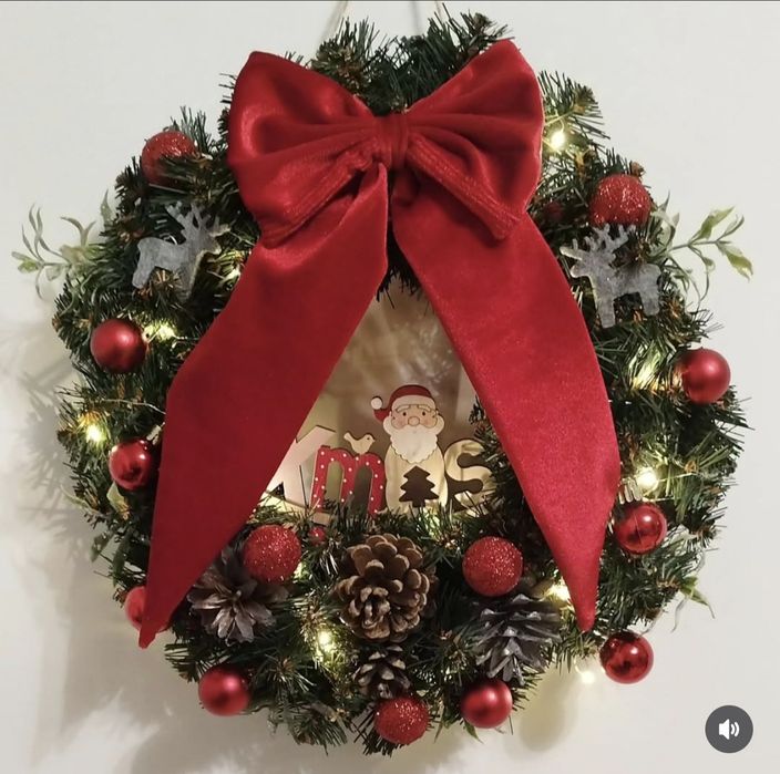 Wianek na drzwi świąteczny, świecący