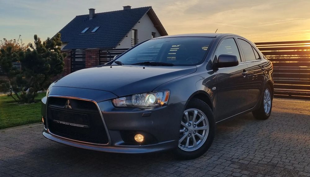 Mitsubishi Lancer
